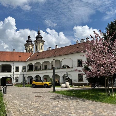 Forst-Haz Apartman Егер Екстериор снимка