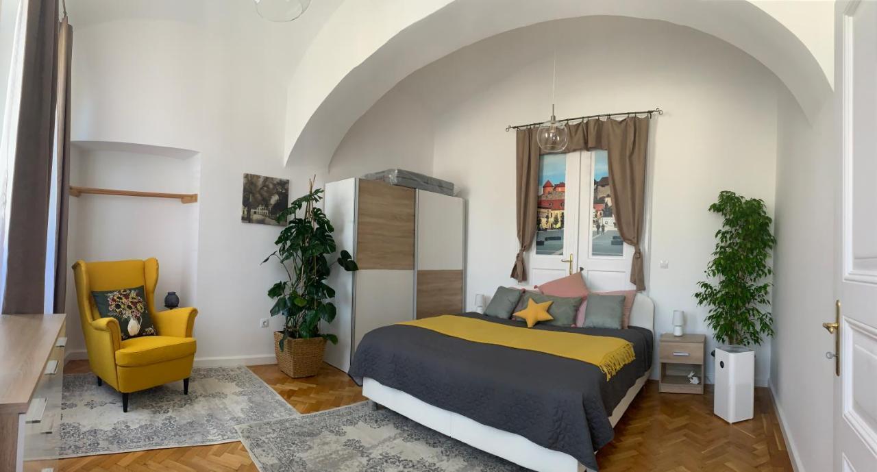 Forst-Haz Apartman Егер Екстериор снимка