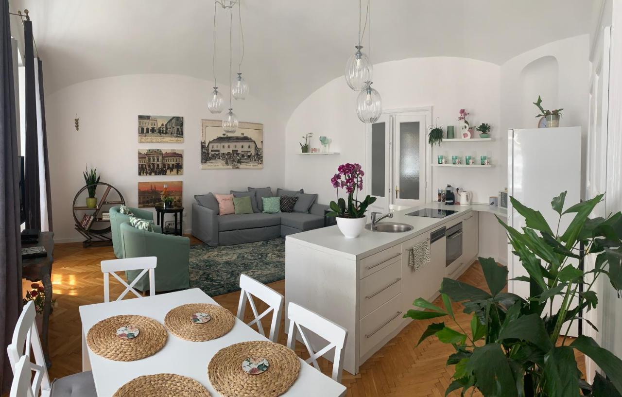 Forst-Haz Apartman Егер Екстериор снимка